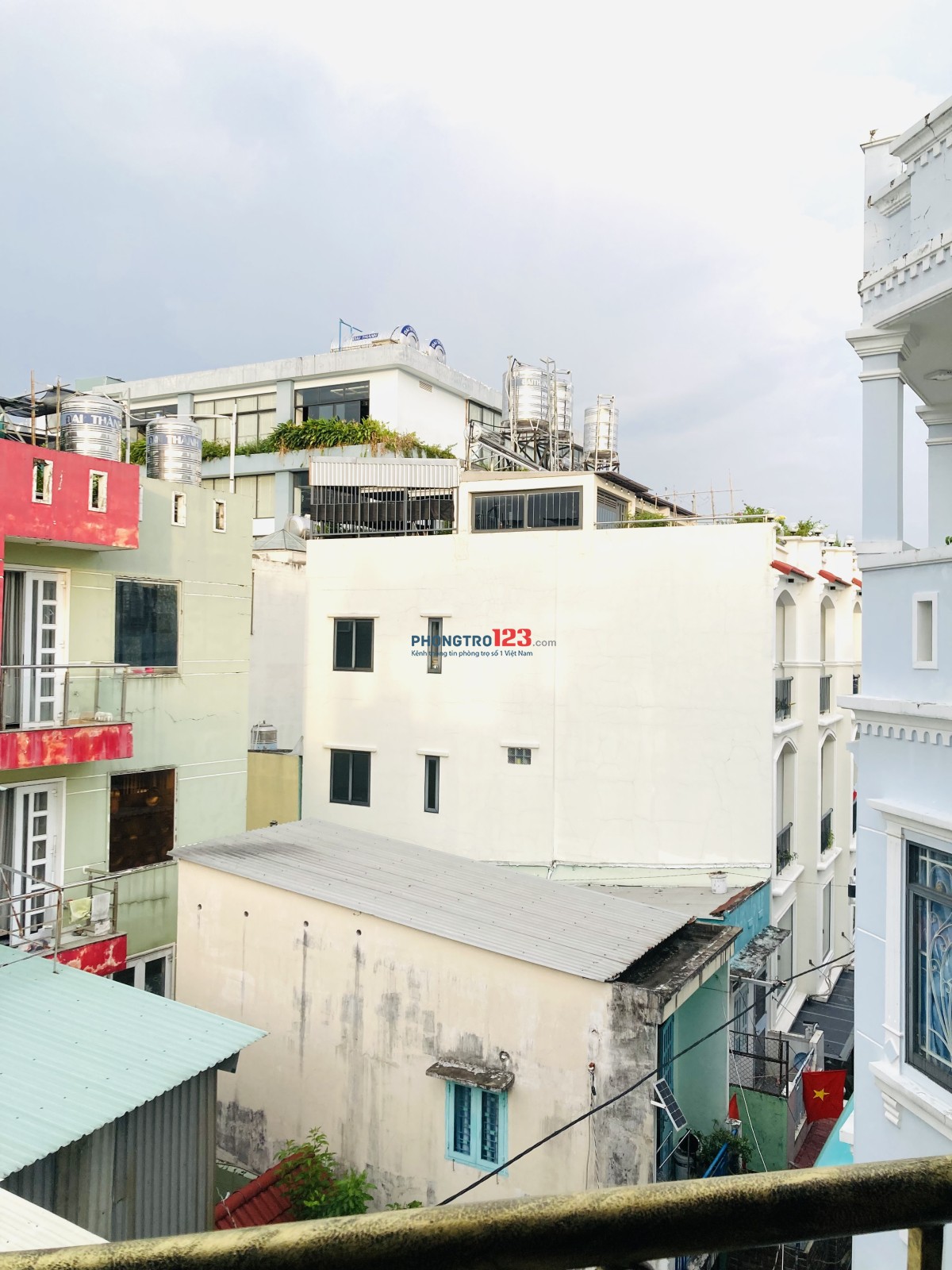 Studio rộng 40 m2 Ban Công & Cửa Sổ + tiện nghi tại Nguyễn Văn Đậu Bình Thạnh