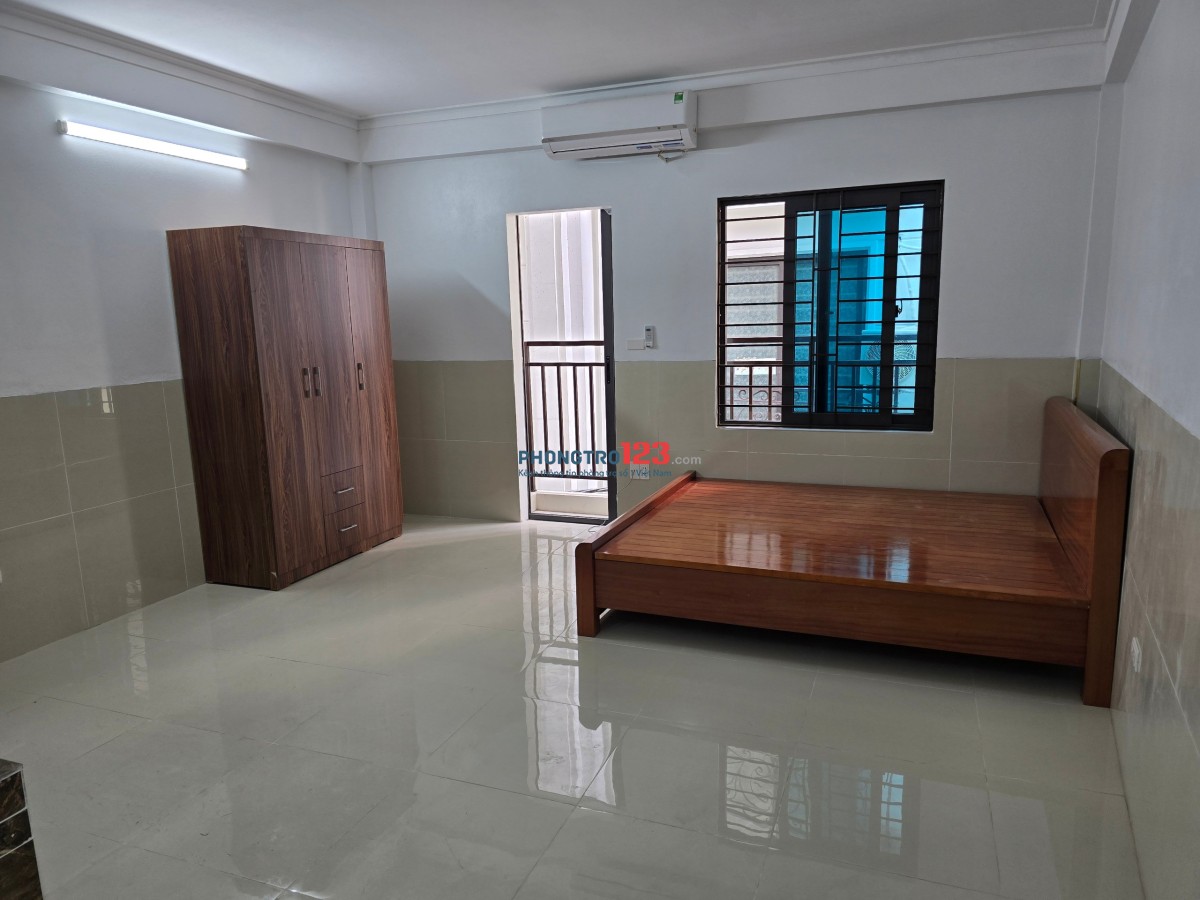 Phòng 35m2 đủ đồ điều hoà có thang máy - nhà mới xây 9/25 trung tâm 322/22 Mỹ Đình làng Nhân Mỹ