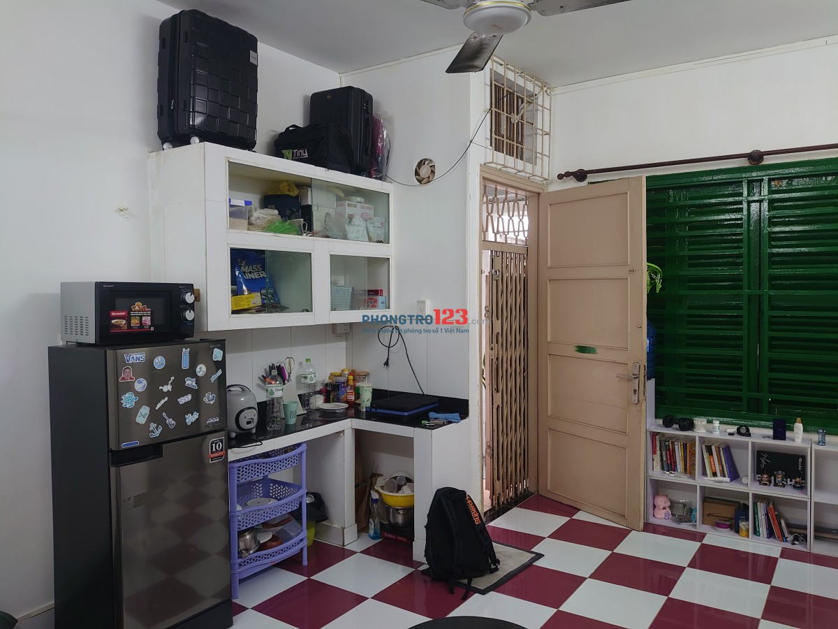Cho thuê phòng chung cư 48 Hồ Biểu Chánh tầng 2 ở đơn, cặp, ở đôi ghép (nữ) ,hoặc vợ chồng.