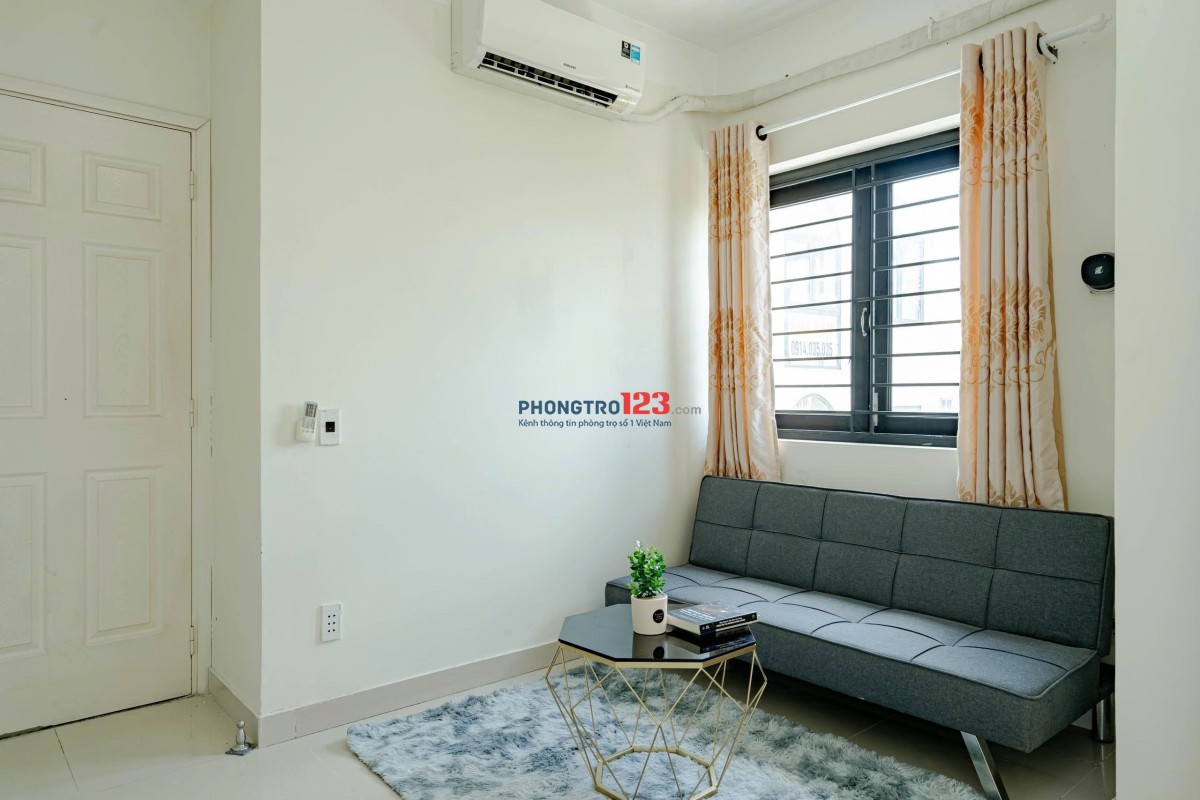  Phòng đẹp Q1 – Ban công lớn, full nội thất, máy giặt riêng