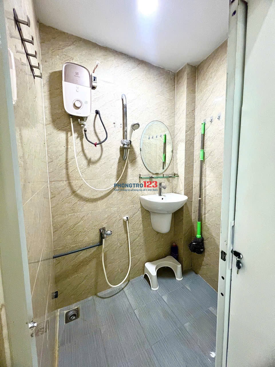 CHO THUÊ NHÀ NGUYÊN CĂN MỚI 100%. ĐẦY ĐỦ NỘI THẤT. 35,6M2.1TRỆT 1 LẦU. 2PN 1WC. BÀ HOM.QUẬN 6.8TRIỆU