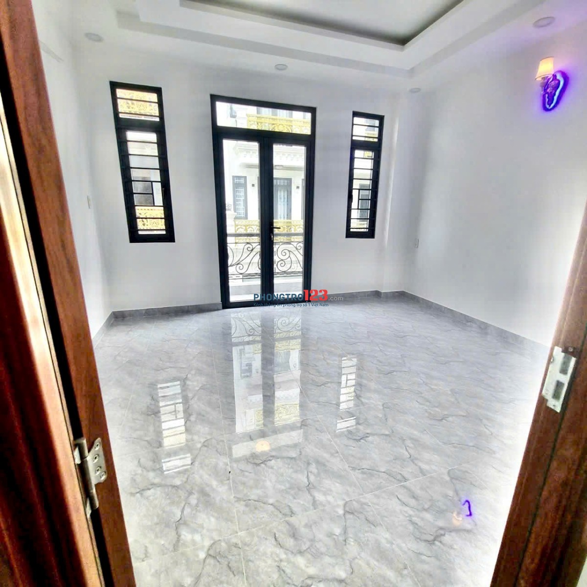 CHO THUÊ NHÀ NGUYÊN CĂN. HẺM HƯƠNG LỘ 2. Q.BÌNH TÂN. 14TRIỆU/TH. 2PK 2PN 3WC. ĐÚC LỬNG + SÂN THƯỢNG
