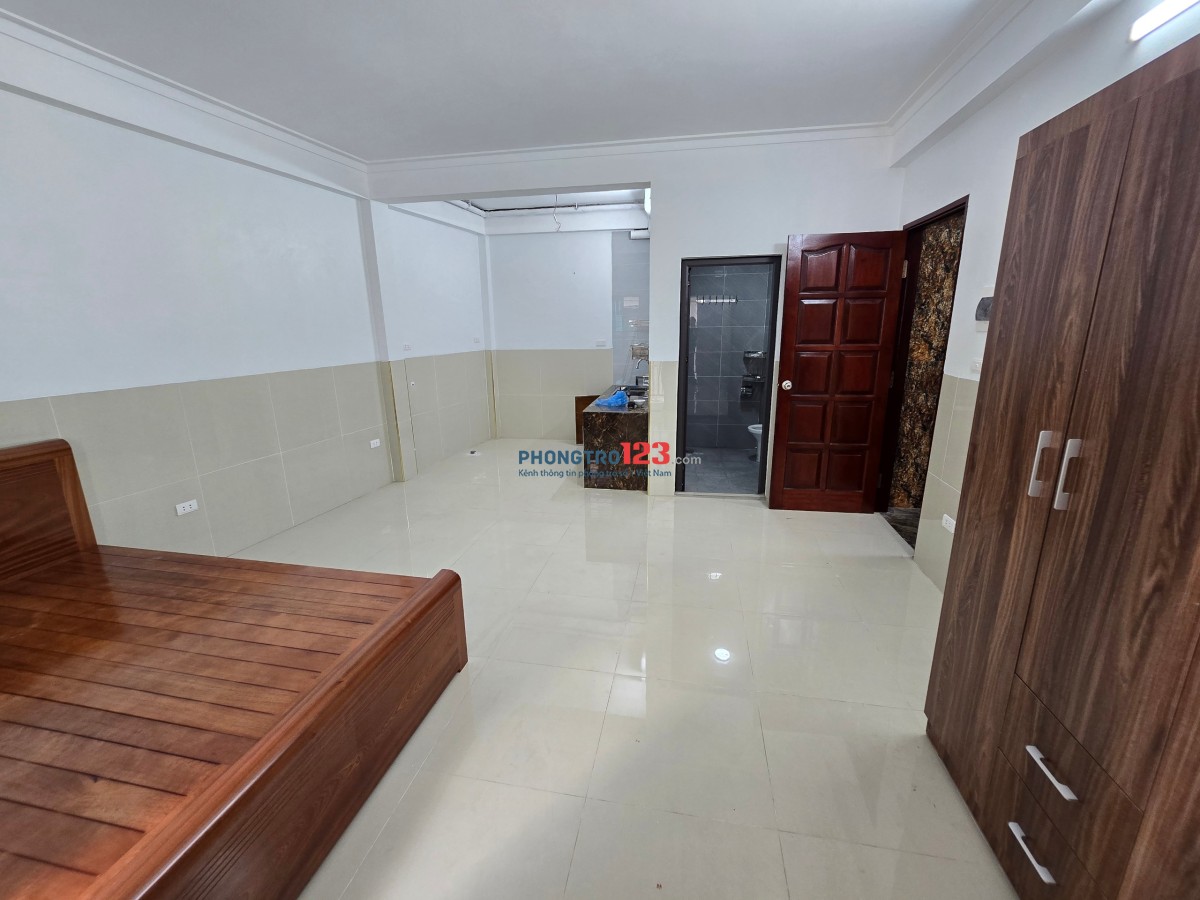 Phòng 35m2 khép kín nhà mới xây đủ đồ điều hoà thang máy trung tâm Nhân Mỹ 322/22 Mỹ Đình - Svđ BX