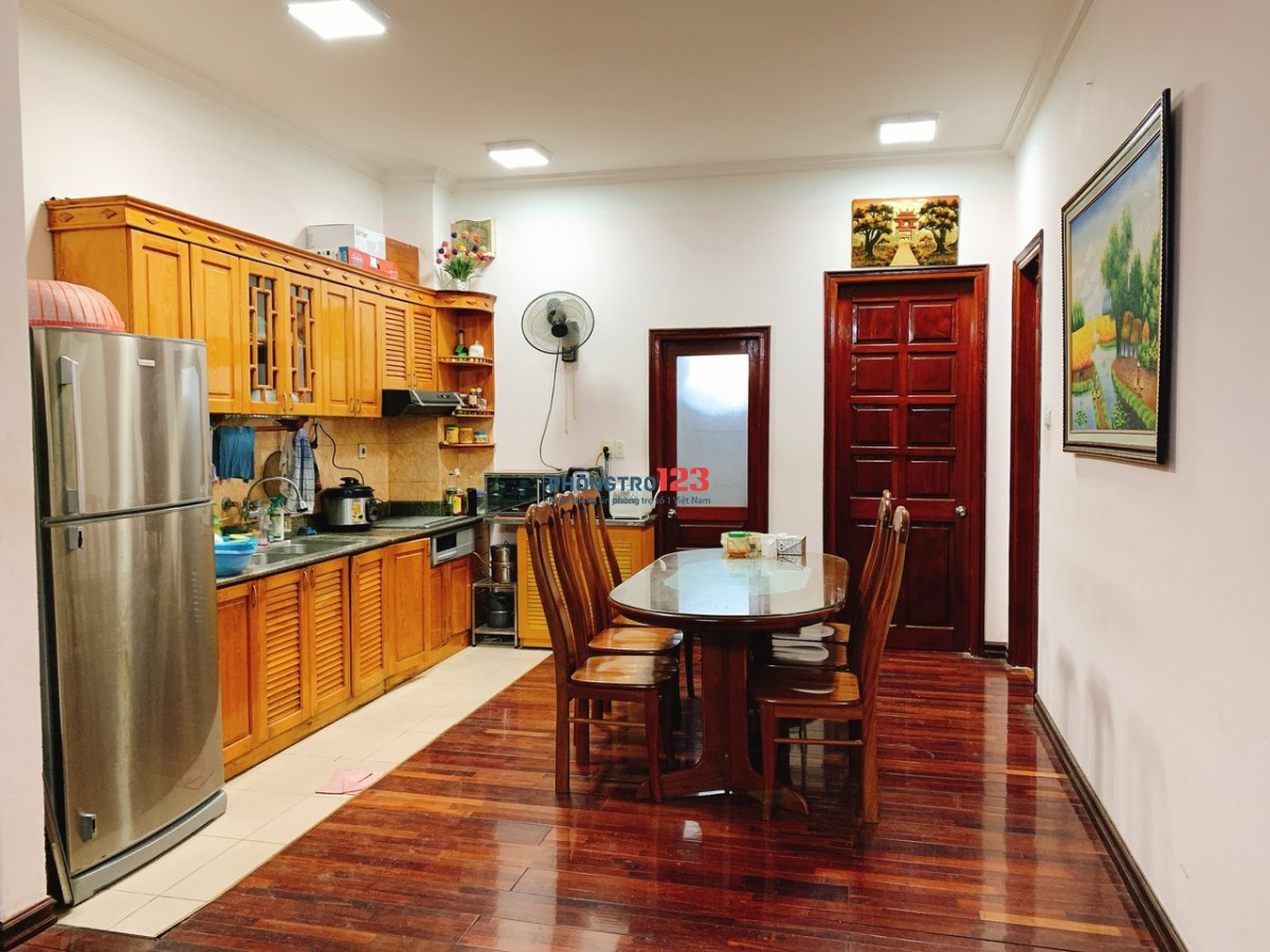 Chính chủ cho thuê căn hộ Làng Quốc Tế Thăng Long, 105m2, 2 ngủ, 2 wc