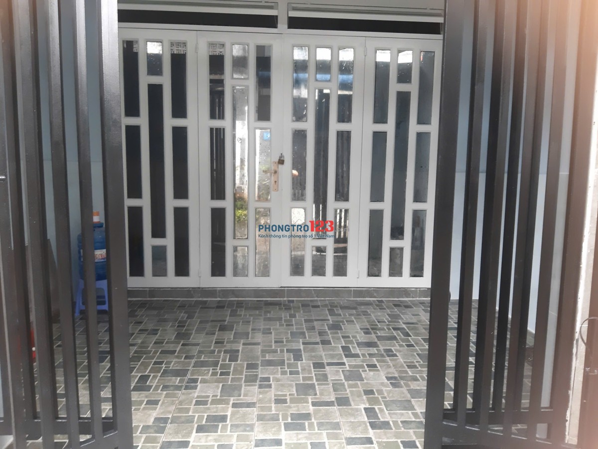 Nhà cấp 4 diện tích 52m2 chính chủ cho thuê nguyên căn.