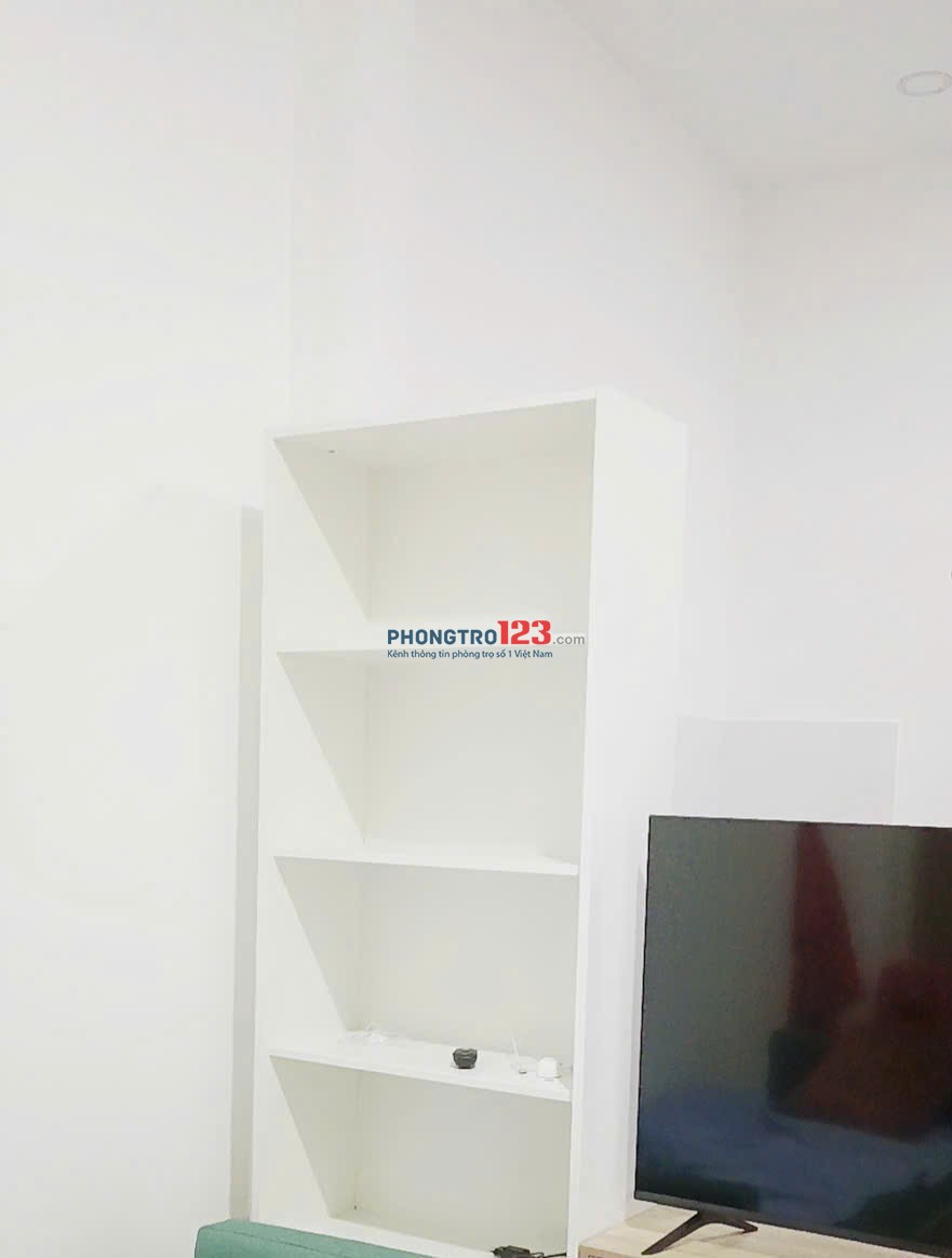 Chính chủ cho thuê nguyên căn cách Aeon 200m, ĐH Công Thương 1km thuận tiện sinh hoạt