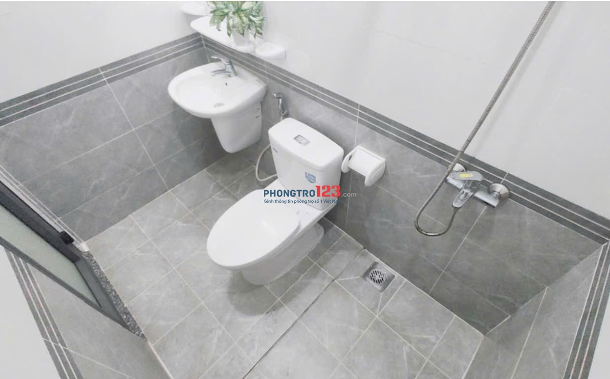 PHÒNG THANG MÁY NGUYỄN KIỆM, PHÚ NHUẬN, 35M2, CHỈ 7.7TR/THÁNG