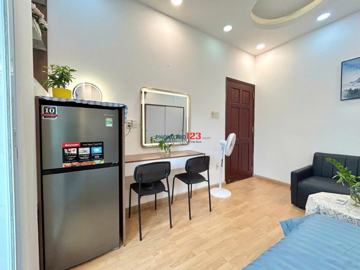 CHO THUÊ PHÒNG TRỌ QUẬN 3 GIÁ DƯỚI 6 TRIỆU, ĐẦY ĐỦ NỘI THẤT, GẦN VÒNG XOAY CÔNG TRƯỜNG DÂN CHỦ