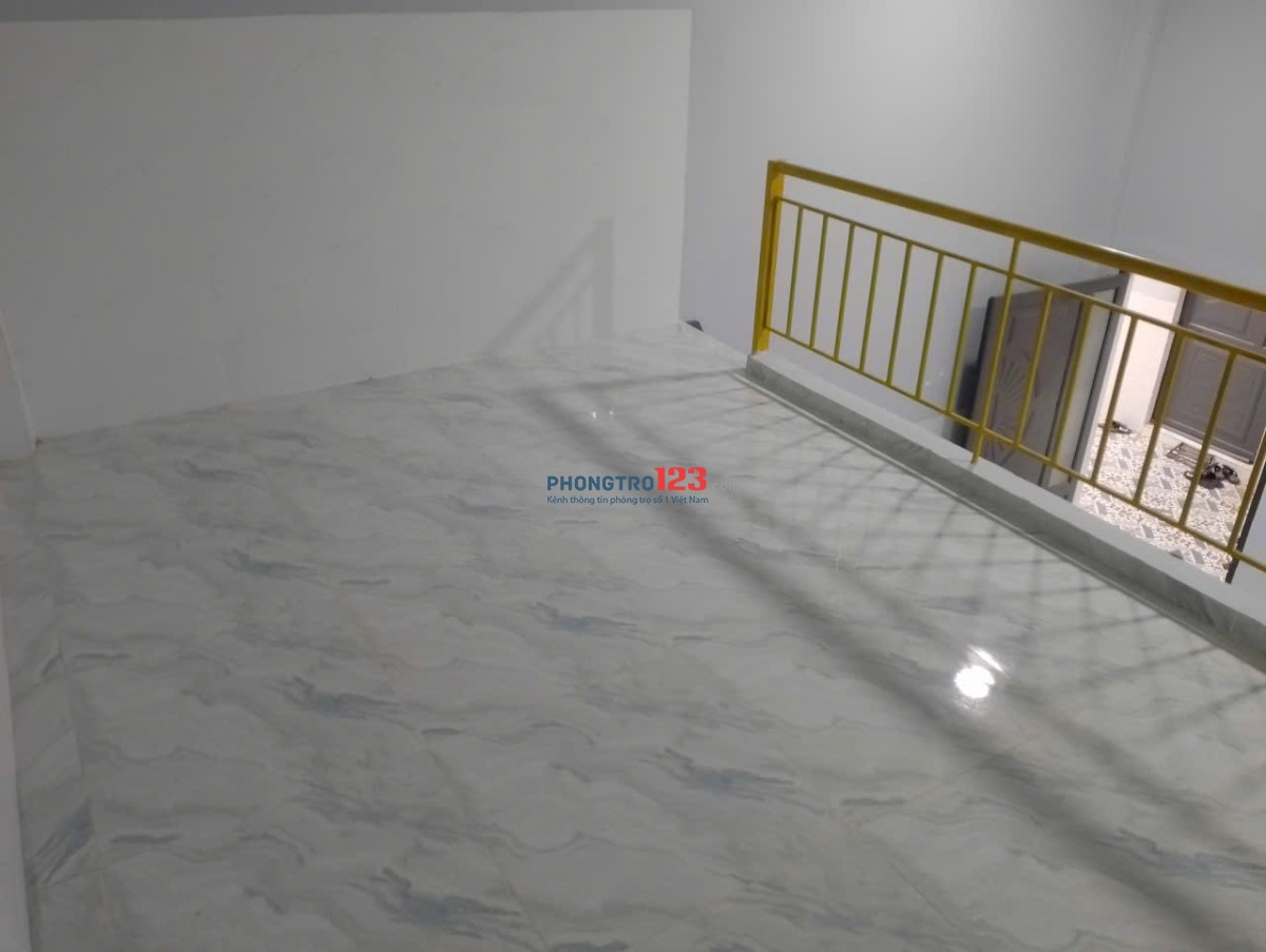Phòng trọ diện tích 20m2 + gác đúc 10m2. Sạch sẽ, an ninh, lối đi rộng 3m thông thoáng.