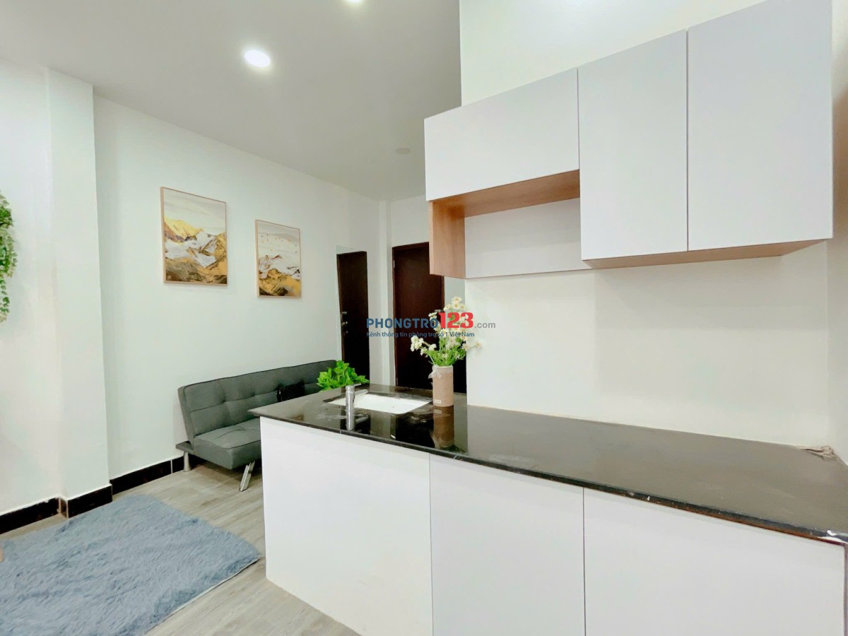 Căn hộ full nội thất có cửa sổ lớn gần cv Hoàng Văn Thụ, gần Hutech, FPT Tân Bình