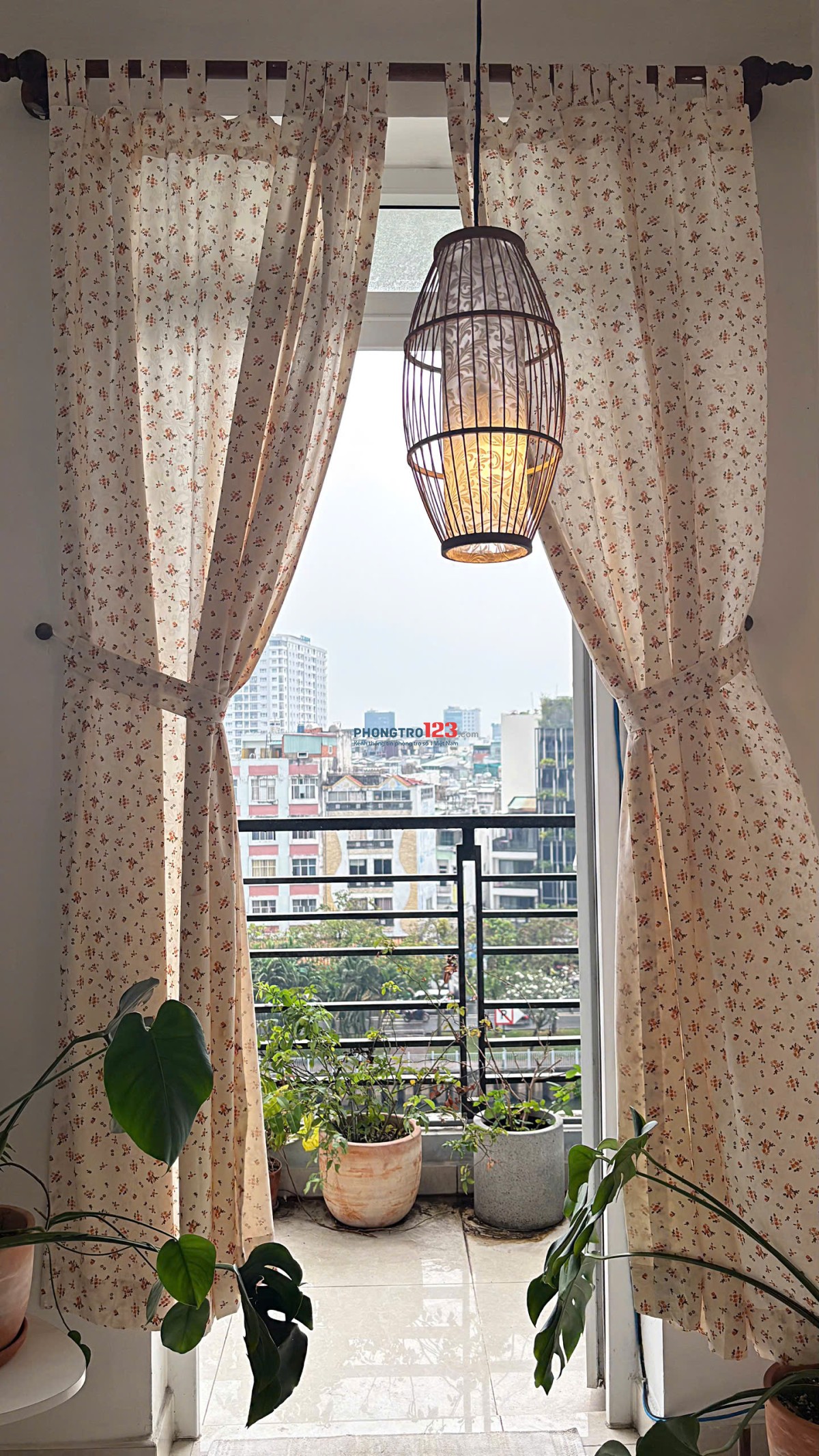 THUÊ NGAY CĂN HỘ STUDIO HOÀNG SA FULL NỘI THẤT, BAN CÔNG, KHÔNG GIAN ẤM CÚNG GẦN QUẬN 1 VÀ QUẬN 3