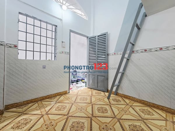 Phòng zá rẻ 1tr3 - 1tr5 Ngã tư 550 gần Vicom Dĩ An Giờ Tự DO Ko chung chủ
