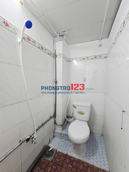 Phòng zá rẻ 1tr3 - 1tr5 Ngã tư 550 gần Vicom Dĩ An Giờ Tự DO Ko chung chủ