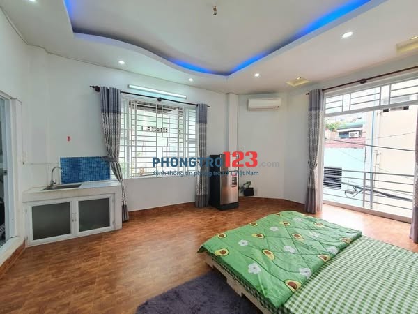 Mình pass lại phòng trọ ở Tân Bình 35m2, ngay chợ Phạm Văn Hai, gần trường ĐH và Sân bay