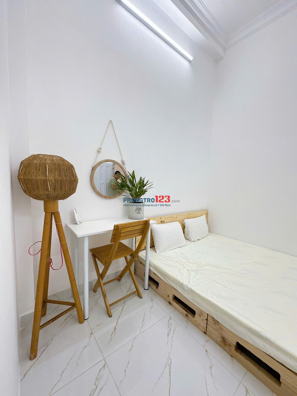 CHO THUÊ PHÒNG 1PN TÁCH BẾP, CÓ CHỖ ĐỂ XE RIÊNG.