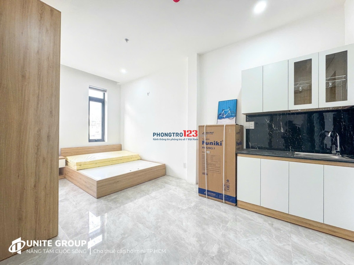 KHAI TRƯƠNG 1 PHÒNG NGỦ CỬA SỔ VÀ BAN CÔNG LỚN - THANG MÁY Ở BÌNH THẠNH GIÁP Q3,Q1
