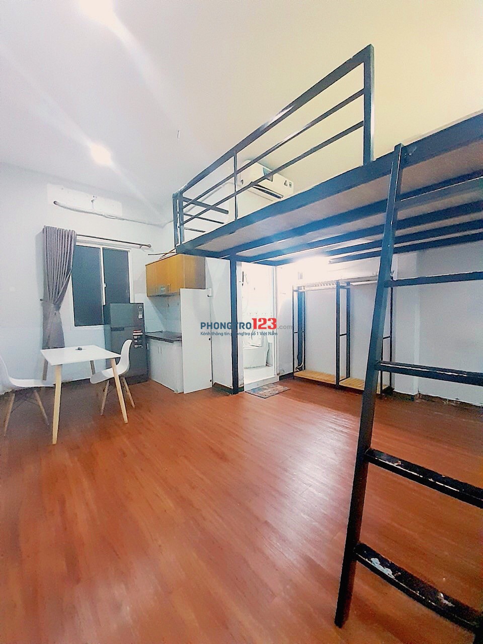 Pass phòng trọ (40m2) một gác lửng và 1 phòng lớn
