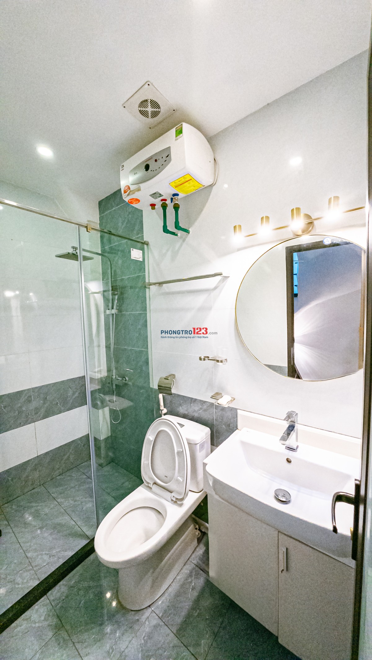 Homestay - 553 Lạc Long Quân - 1.600k không phát sinh chi phí