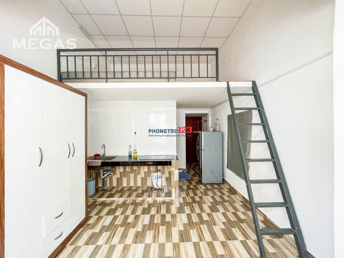 CHO THUÊ CĂN HỘ DUPLEX CỬA SỔ , KHÔNG GIỚI HẠN NGƯỜI Ở , RỘNG 40m2 - NGAY TÔ HIẾN THÀNH QUẬN 10