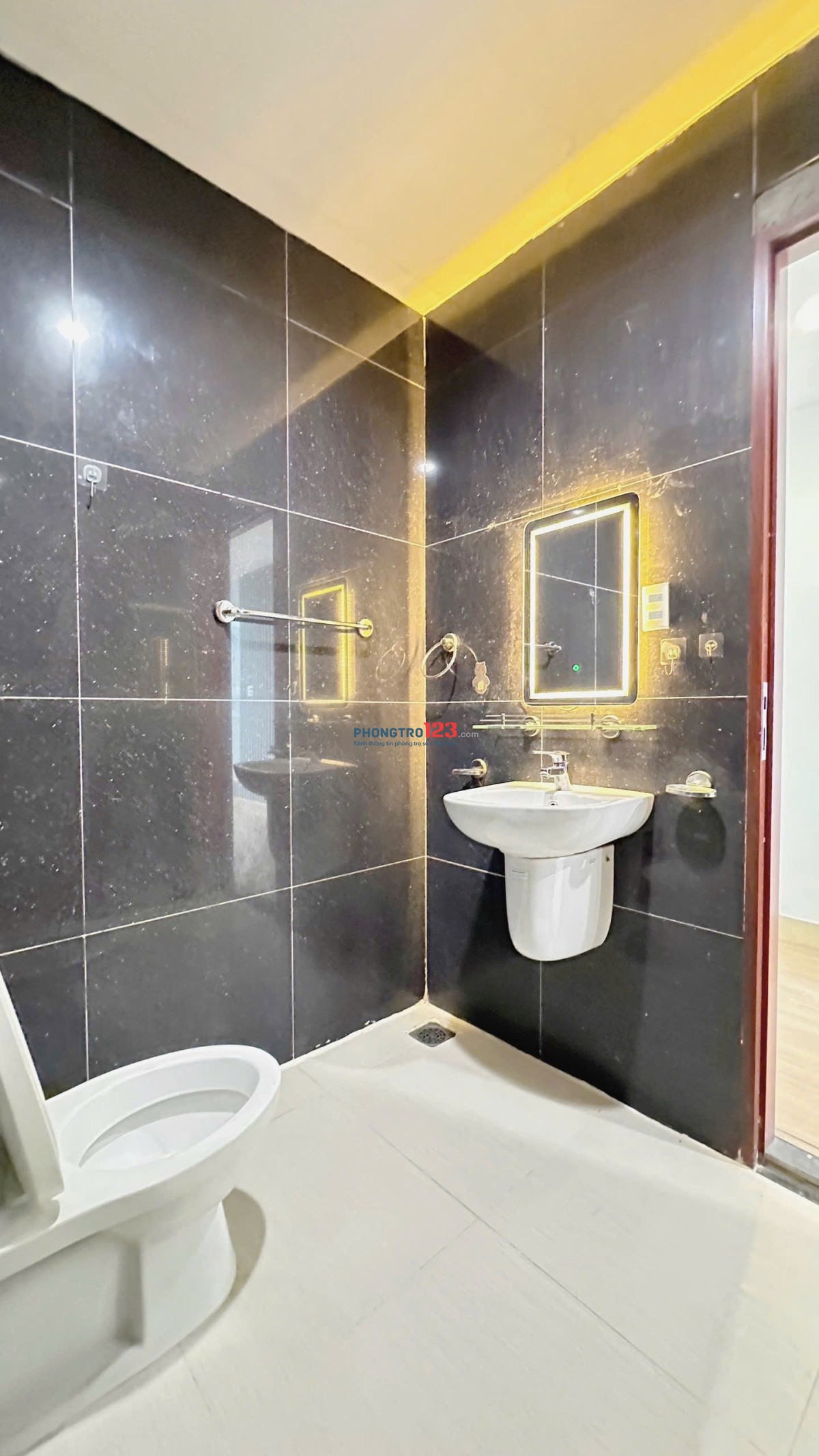 CĂN HỘ 1 PHÒNG NGỦ CỬA SỔ ÁNH SÁNG - THANG MÁY PHAN CHU TRINH BÌNH THẠNH GIÁP Q1 !