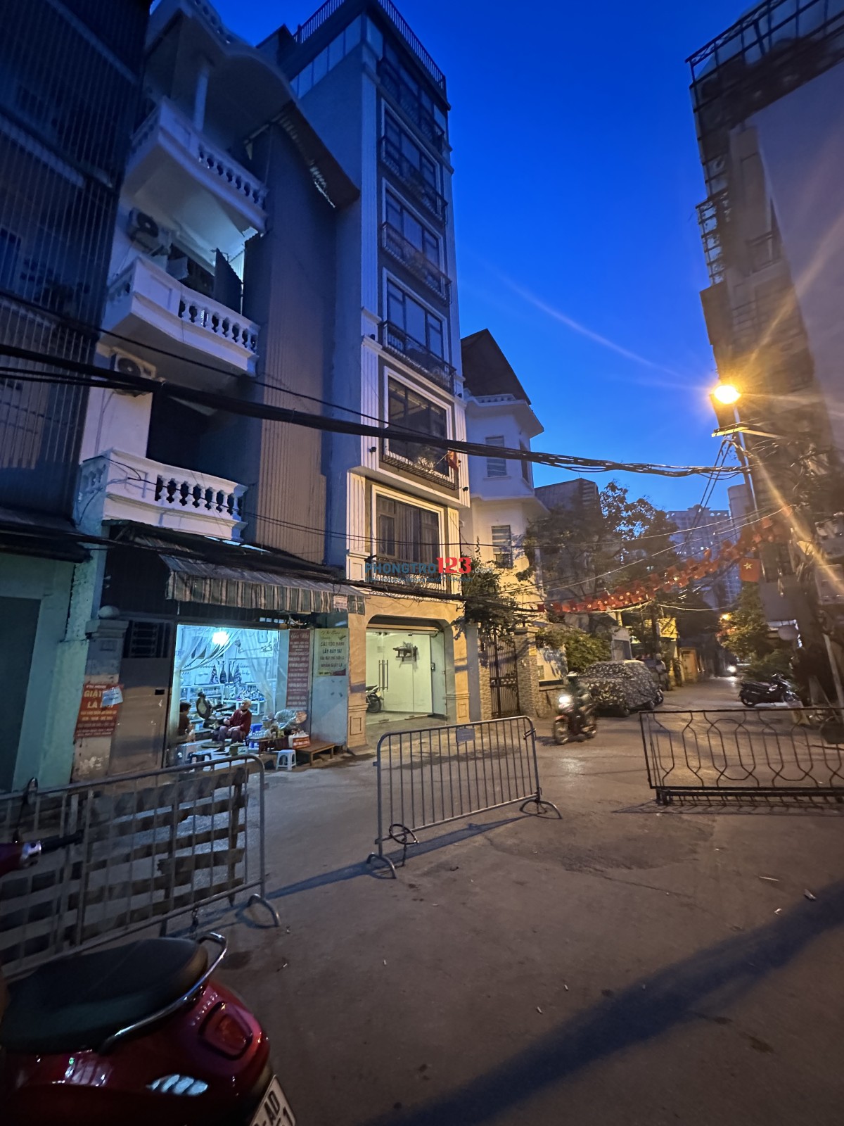 Cho thuê phòng khép kín 175 LLQ