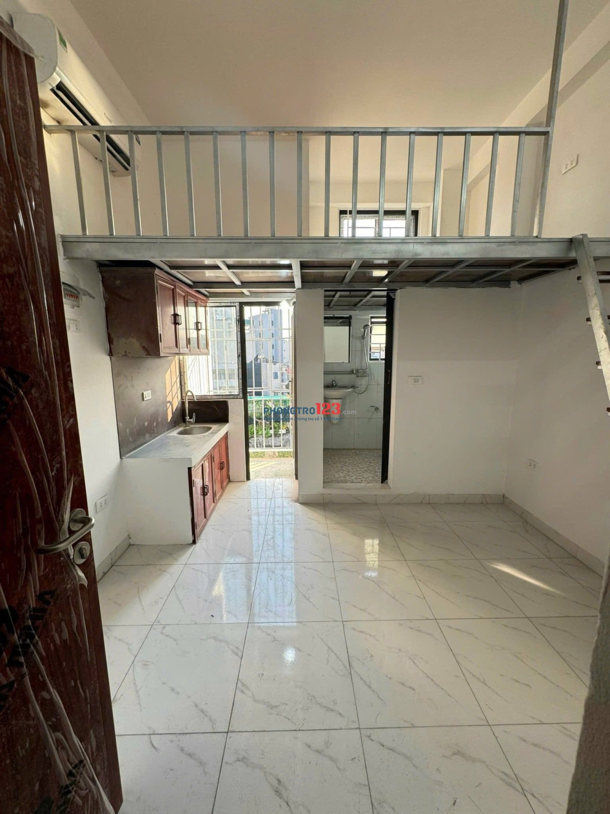 Nhượng phòng trọ vskk, pccc đầy đủ, thang máy