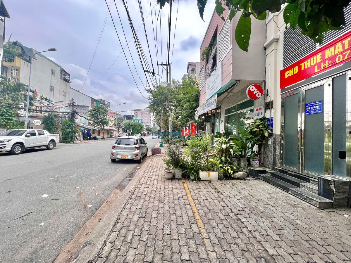 MẶT BẰNG KINH DOANH CÁCH CHỢ LÝ PHỤC MAN 200M