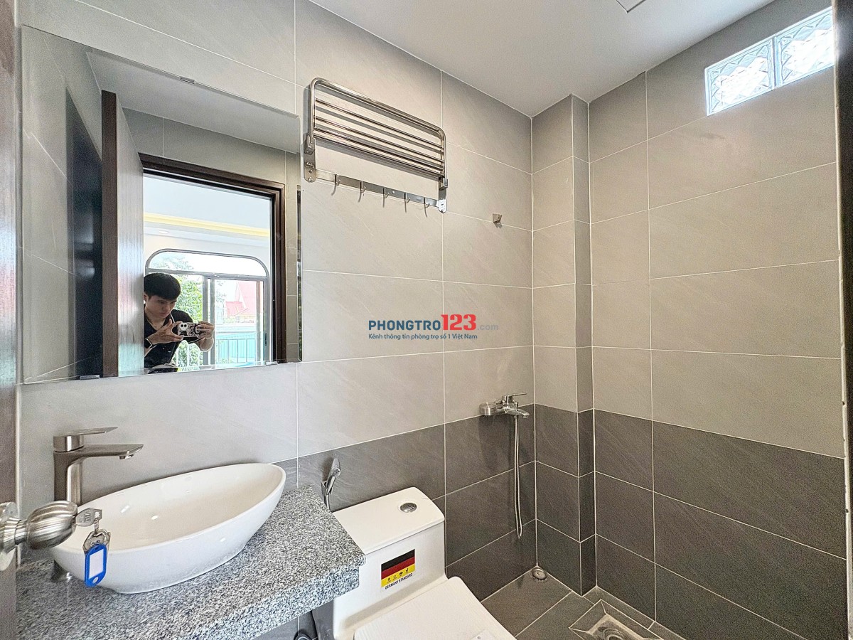 RA MẮT PHÒNG BAN CÔNG LỚN - TONE TRẮNG - FULL NỘI THẤT MỚI CÓ MÁY GIẶT RIÊNG