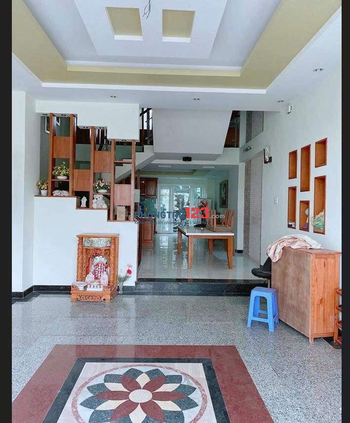 Cho THUÊ Nhà Nguyên Căn 4PN - 4WC 3 lầu ở KDC 13E Intresco giá 15Tr/th