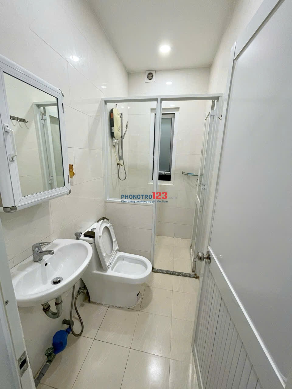 PHÒNG TÁCH BẾP TÔN THẤT THUYẾT QUẬN 4 - NHÀ TRỐNG VÀO Ở NGAY
