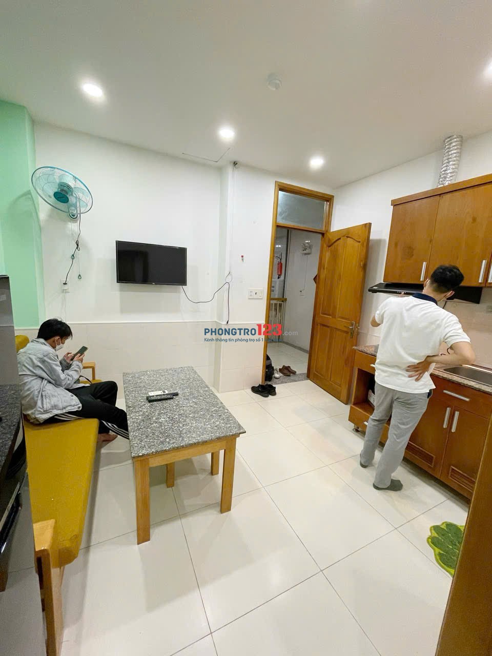 PHÒNG TÁCH BẾP TÔN THẤT THUYẾT QUẬN 4 - NHÀ TRỐNG VÀO Ở NGAY