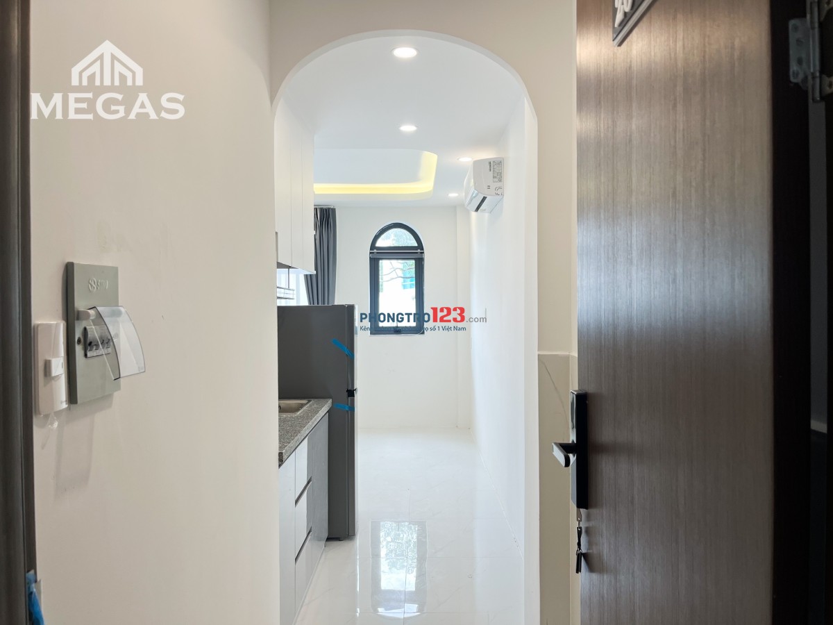 PHÒNG BAN CÔNG THOÁNG NGAY MAI CHÍ THỌ GIÁ TỐT, THANG MÁY, MÁY GIẶT RIÊNG