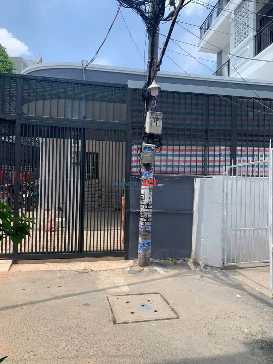 Căn hộ duplex siêu rộng, siêu rẻ ngay kế bên Công viên Làng Hoa