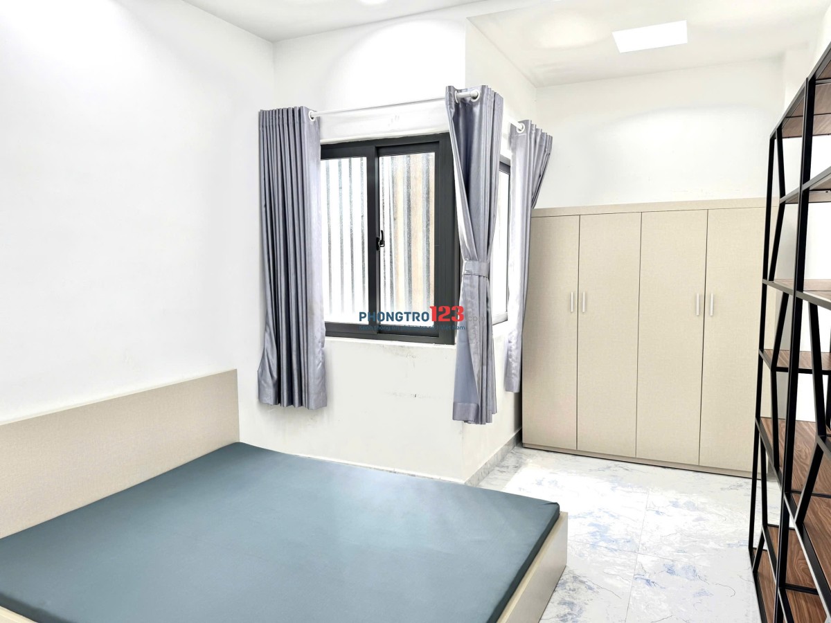 Căn Hộ Dịch Vụ Full Nội Thất, Có Máy Giặt Riêng, Phòng Thoáng, Rộng