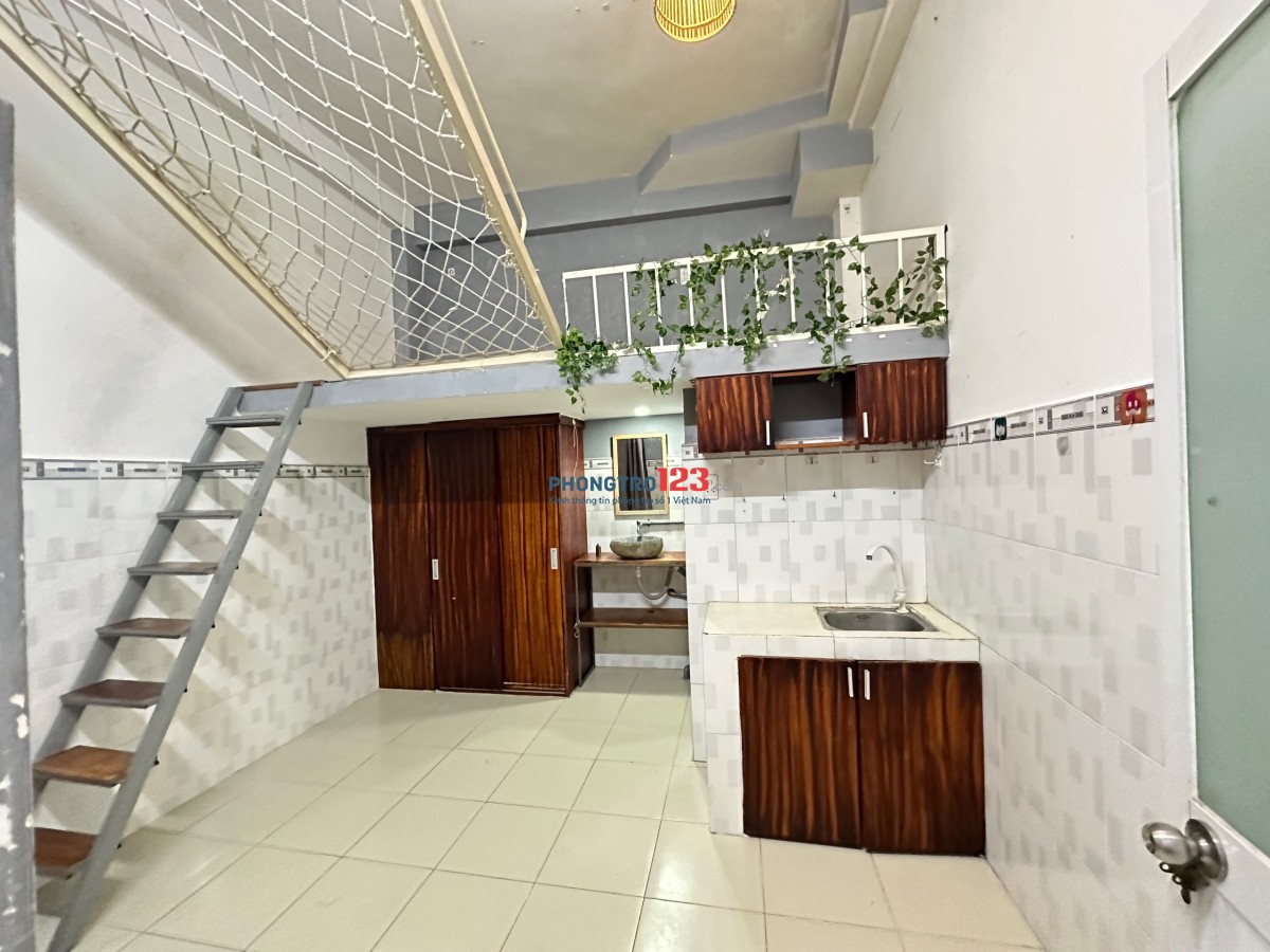 Nhà trọ NGuyên Ngọc, gần UEF, Hong Bang, Hutech, giờ giấc tự do