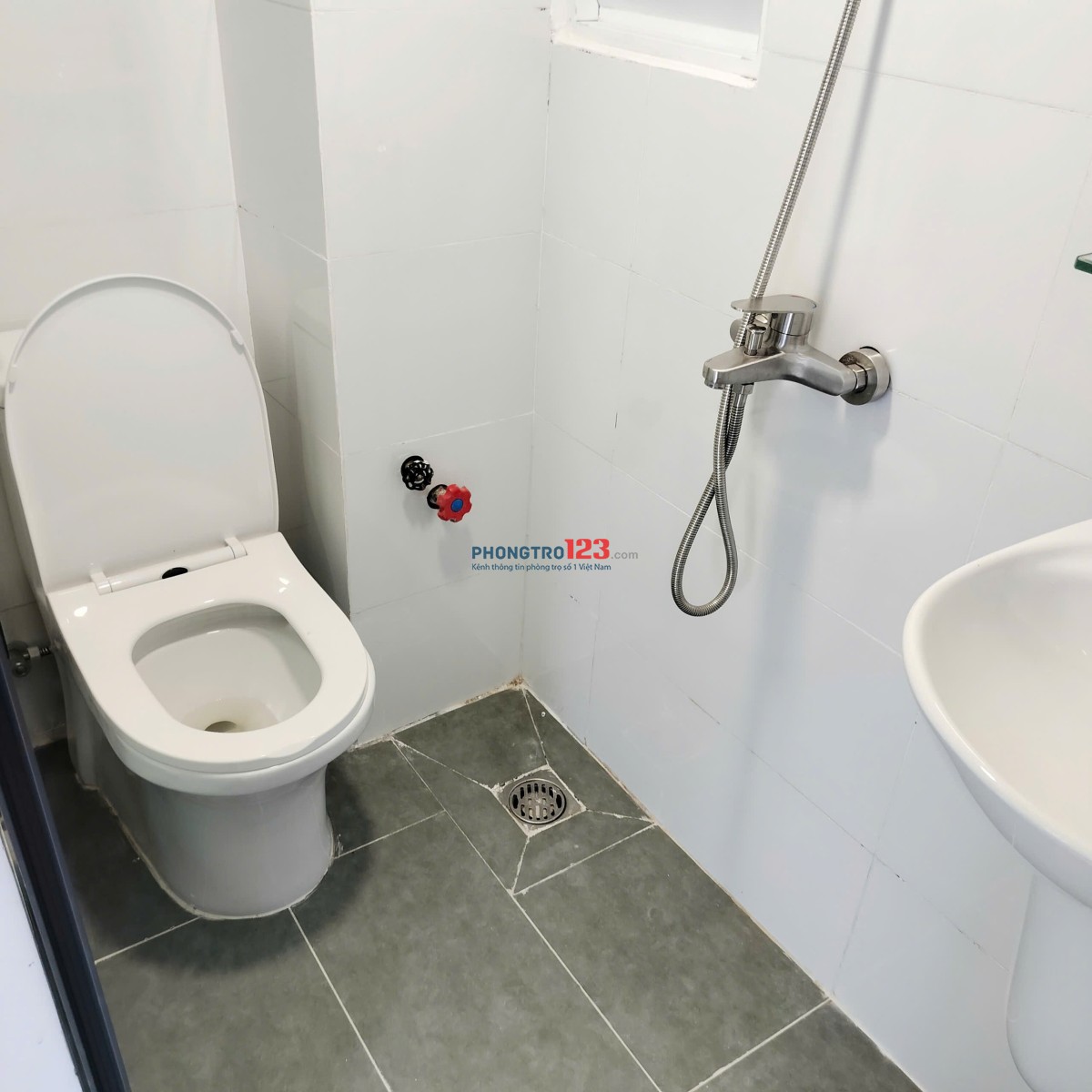 CHO THUÊ PHÒNG TRỌ CÓ GÁC PHÚ NHUẬN 35M2 FULL NỘI THẤT - GẦN CẦU CÔNG LÝ, BAN CÔNG, MÁY GIẶT RIÊNG