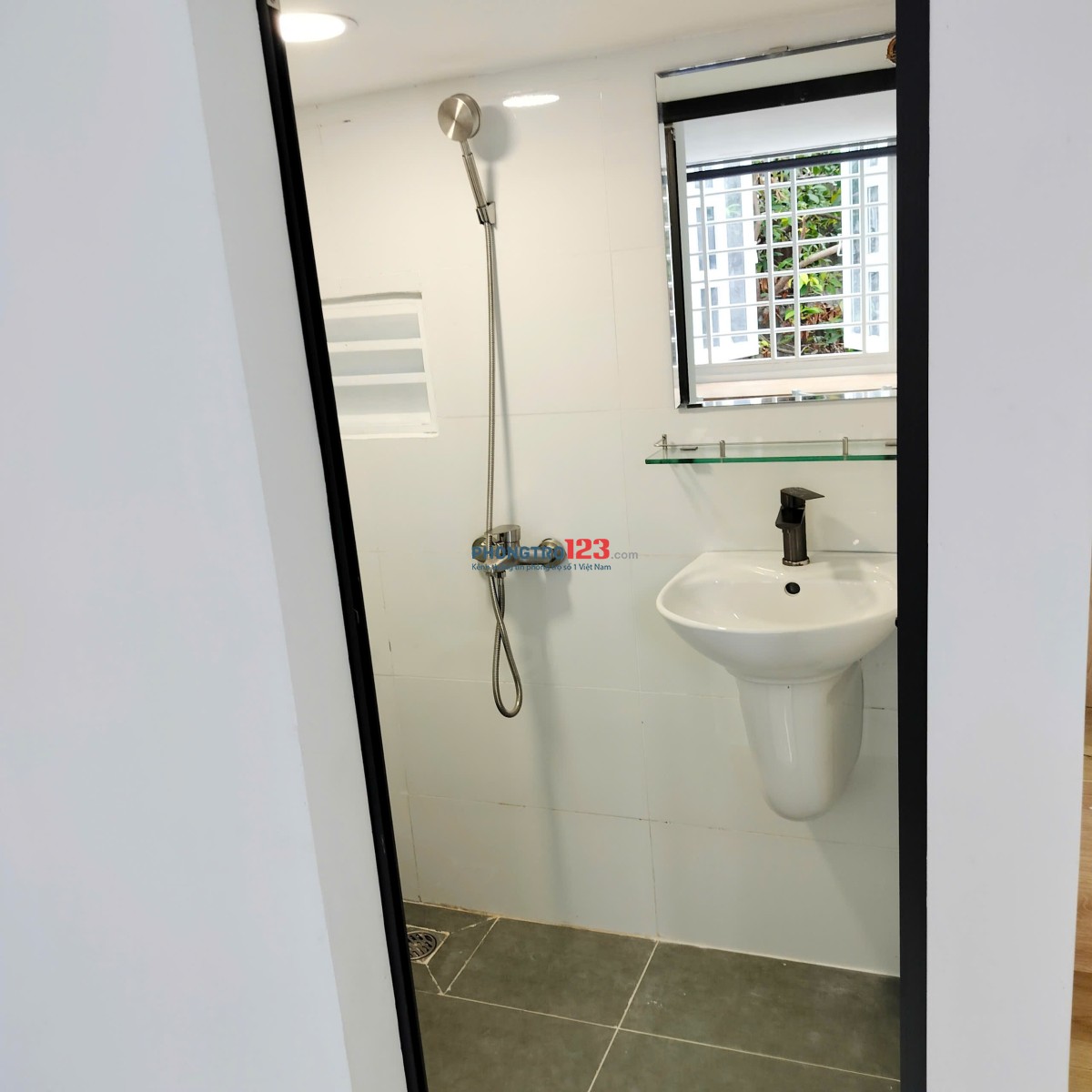 CHO THUÊ PHÒNG TRỌ CÓ GÁC PHÚ NHUẬN 35M2 FULL NỘI THẤT - GẦN CẦU CÔNG LÝ, BAN CÔNG, MÁY GIẶT RIÊNG