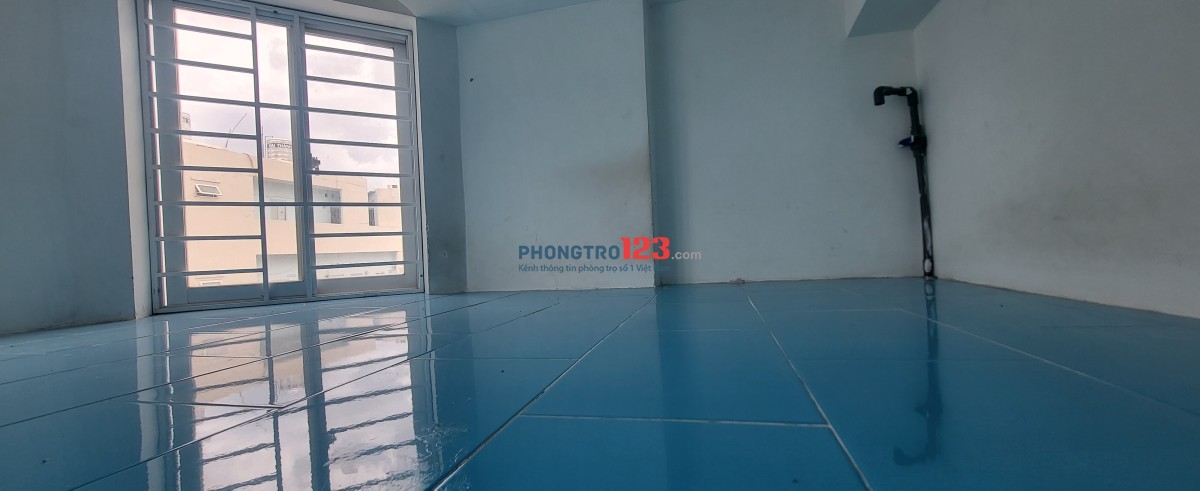 Phòng mới sơn sạch như mới, cửa sổ bancon, có gác, thang máy, nhiều tiện ích Lê Lai P3 Gò Vấp TPHCM