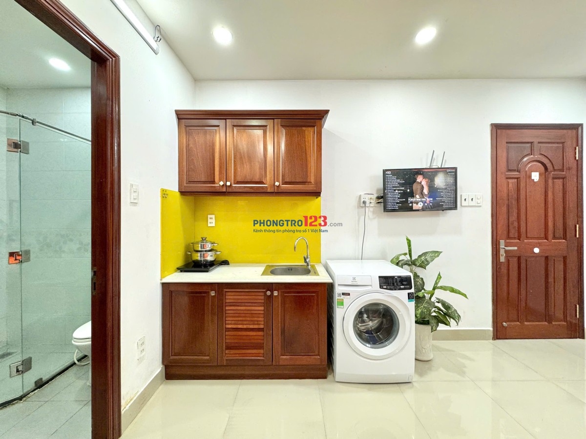 PHÒNG 30m2 FULL NỘI THẤT GỖ CAO CẤP TIỆN NGHI
