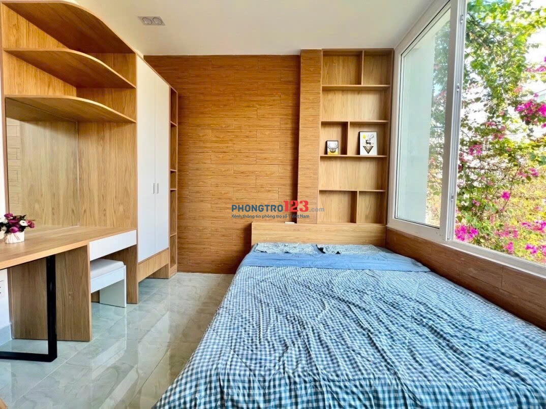 Cho thuê phòng Bình Thạnh, Cửa sổ trời siêu thoáng. Full nội thất gần Ngã Tư Hàng Xanh, UTH, Hutech