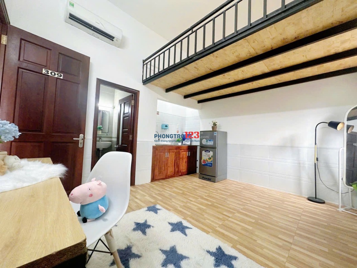 Duplex Diện Tích Siêu Rộng Thang Máy Ngay Etown Tân Bình - HV Hàng Không quận Tân Bình