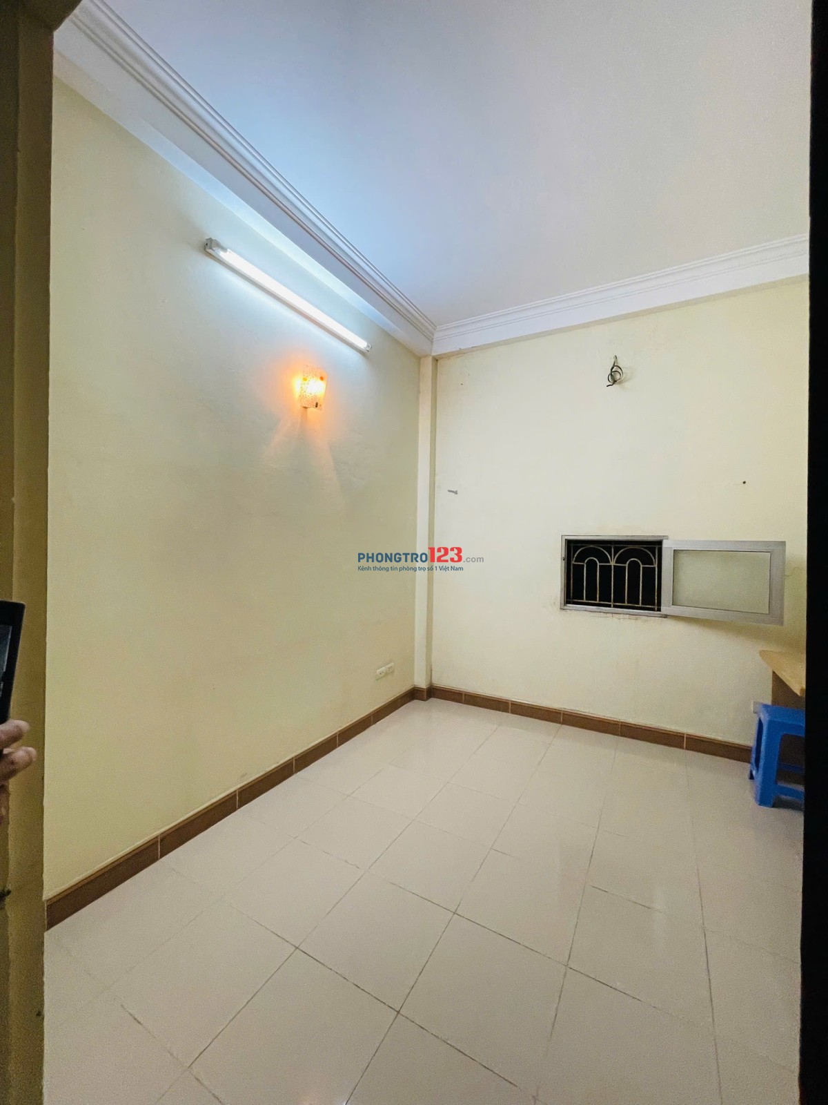 Chính chủ cho thuê nhà riêng lâu dài mặt phố Vũ Hữu, Thanh Xuân, Hà Nội