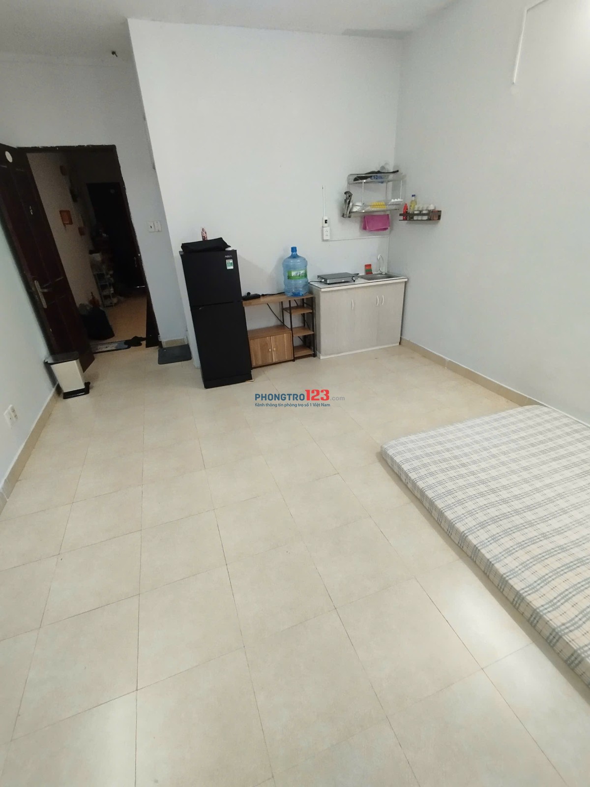 Cho thuê phòng 25m2 full tiện nghi đường Tạ Quang Bủu phường 4 Quận 8
