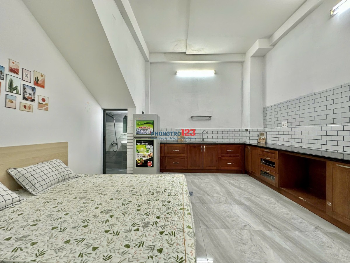 CHO THUÊ CĂN HỘ FULL NỘI THẤT Q10 GIÁ SIÊU RẺ BẤT NGỜ CHO Ở 3 NGƯỜI gần công viên Lê Văn Tám, 3/2