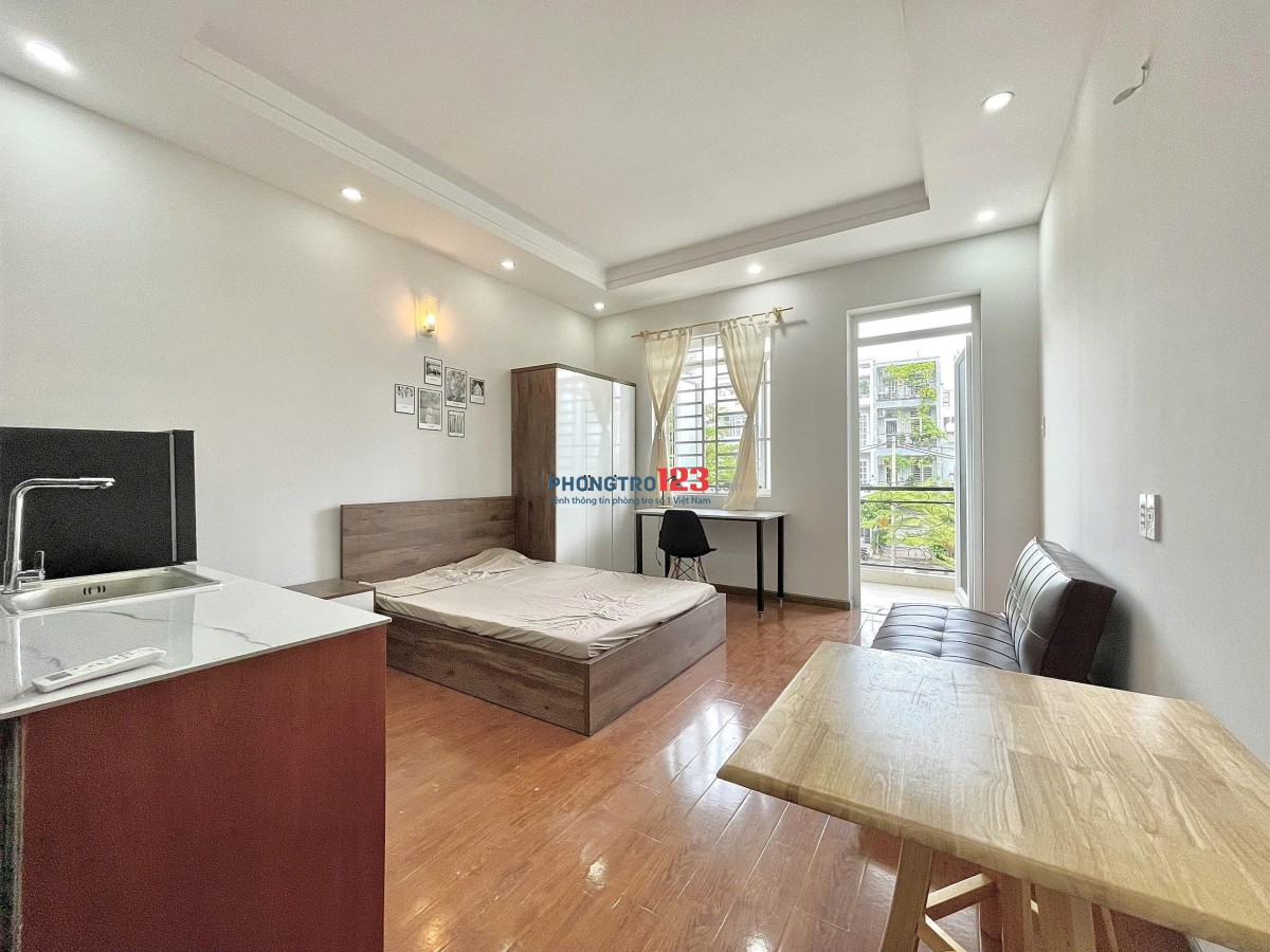 CHO THUÊ PHÒNG FULL NỘI THẤT CỬA SỔ VÀ BAN CÔNG THOÁNG Ở BÌNH THẠNH GIÁP THỦ ĐỨC - LH: 0334998413