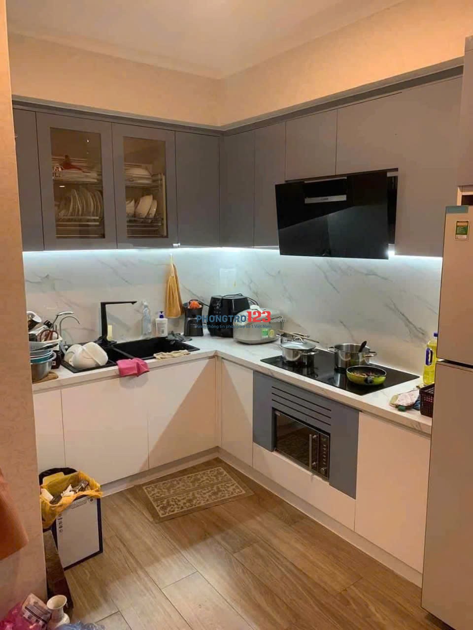 Căn chung cư Sunny Plaza ,Phạm Văn Đồng, Gò Vấp 2p ngủ, có NT, 13tr/th