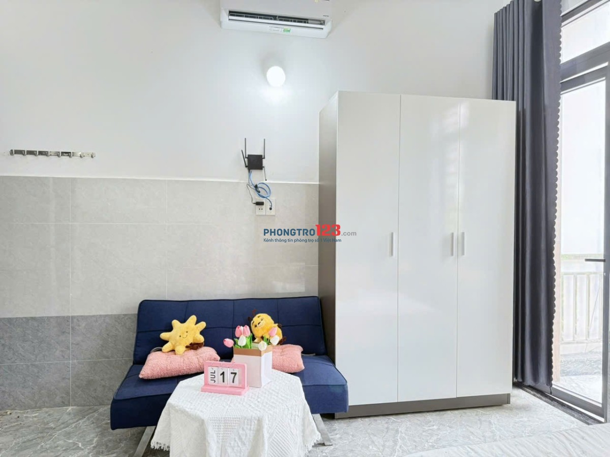 Studio có ban công thoáng mát – Nhất Chi Mai, P13, Tân Bình gần sân bay Tân Sơn Nhất, Etown Cộng Hòa