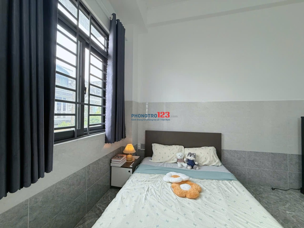 Studio có ban công thoáng mát – Nhất Chi Mai, P13, Tân Bình gần sân bay Tân Sơn Nhất, Etown Cộng Hòa