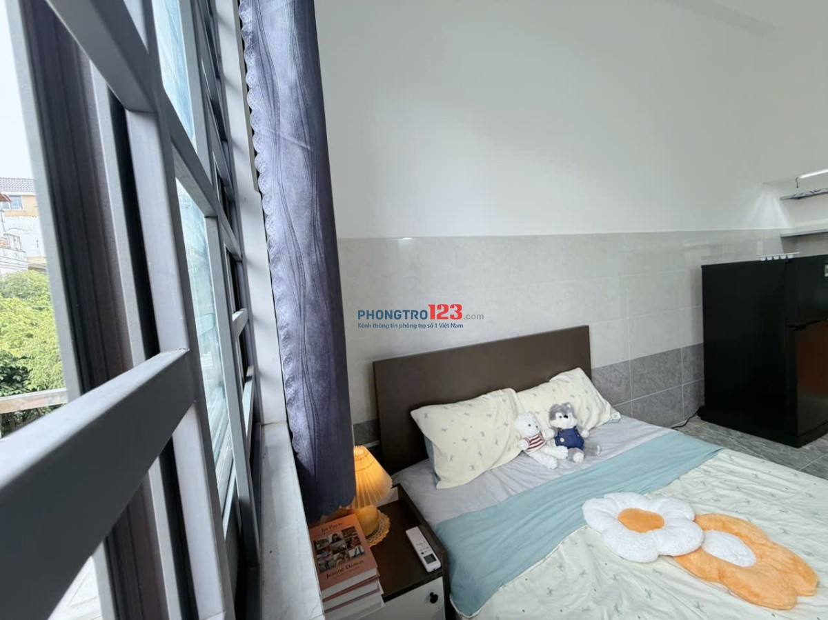 Studio có ban công thoáng mát – Nhất Chi Mai, P13, Tân Bình gần sân bay Tân Sơn Nhất, Etown Cộng Hòa