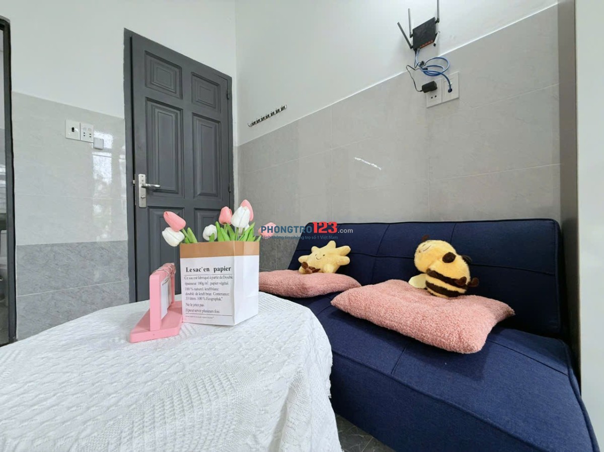 Studio có ban công thoáng mát – Nhất Chi Mai, P13, Tân Bình gần sân bay Tân Sơn Nhất, Etown Cộng Hòa